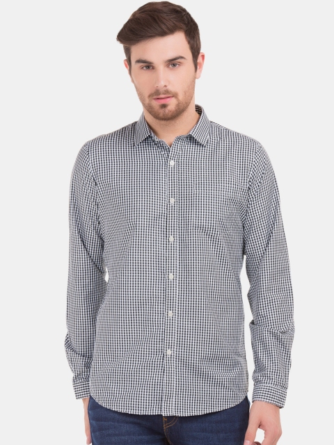 

Excalibur Men Black & White Slim Fit Checked Casual Shirt