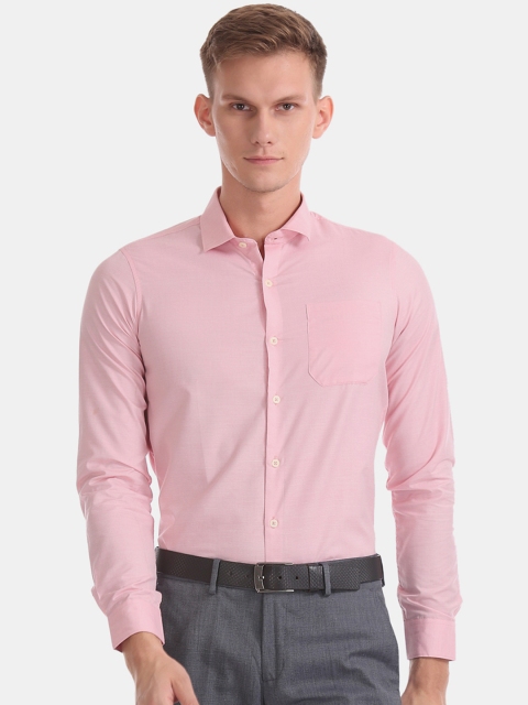 

Excalibur Men Pink Slim Fit Solid Formal Shirt