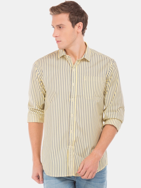 

Excalibur Men Yellow & Blue Regular Fit Striped Casual Shirt