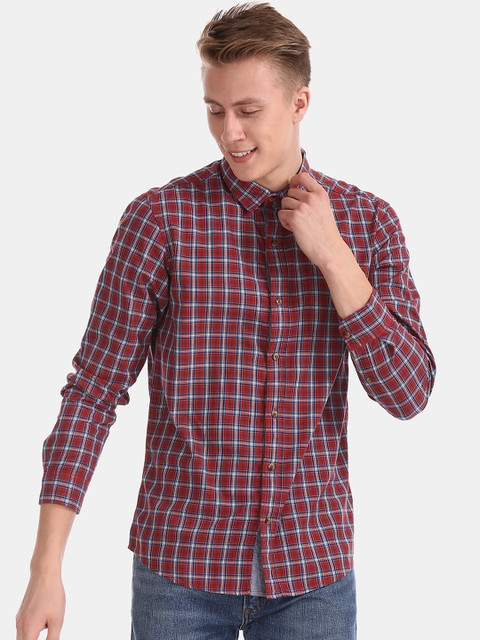 

Ruggers Men Red & Blue Regular Fit Checked Casual Shirt