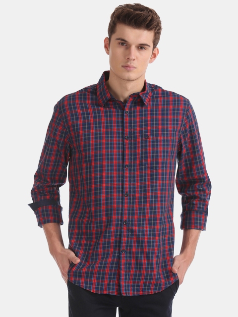 

Ruggers Men Navy Blue & Red Regular Fit Checked Casual Shirt