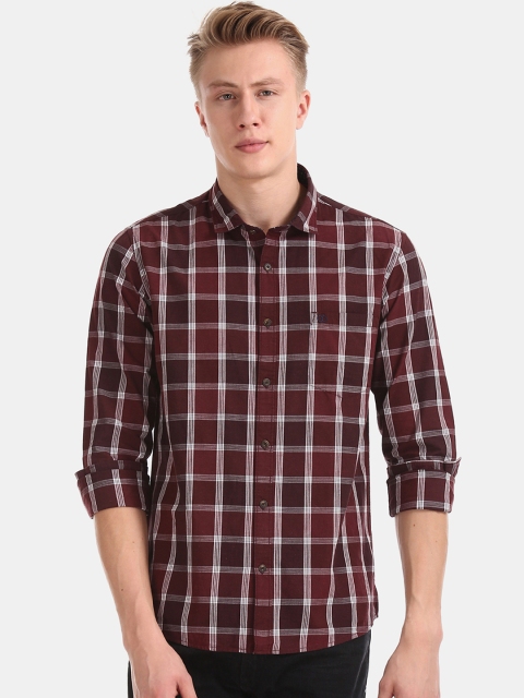 

Ruggers Men Brown & Maroon Regular Fit Checked Casual Shirt