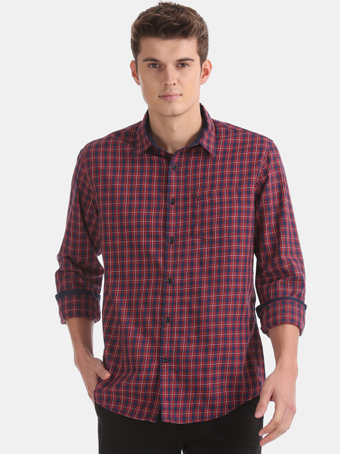 

Ruggers Men Red & Blue Regular Fit Checked Casual Shirt
