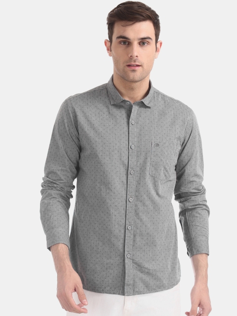 

Ruggers Men Grey Regular Fit Printed Mitered Cuff Casual Shirt