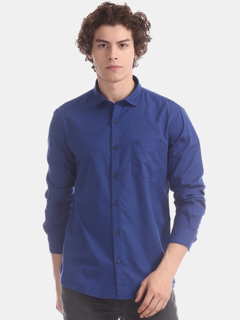 

Ruggers Men Blue Solid Casual Shirt