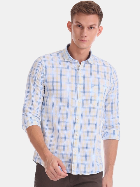 

Ruggers Men White & Blue Regular Fit Checked Mitered Cuff Casual Shirt