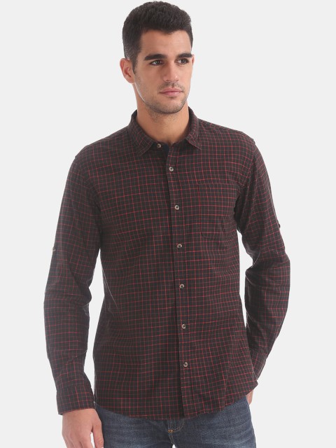 

Ruggers Men Brown & Red Regular Fit Checked Casual Shirt