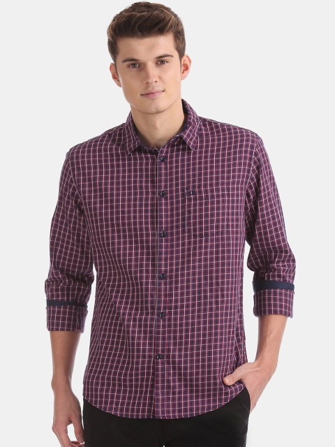 Men Navy Blue & Red Contemporary Fit Checked Casual Shirt