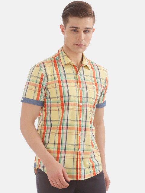 

Colt Men Yellow & Orange Regular Fit Checked Casual Shirt