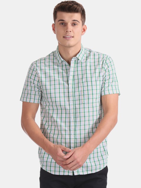 

Colt Men Green & White Regular Fit Checked Casual Shirt