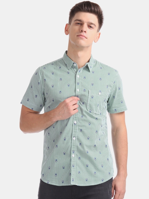 

Colt Men White & Green Regular Fit Striped Casual Shirt