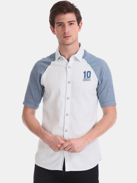 

Colt Men White & Blue Regular Fit Colourblocked Casual Shirt