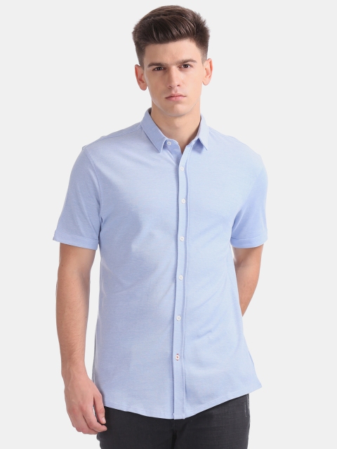 

Colt Men Blue Regular Fit Solid Casual Shirt