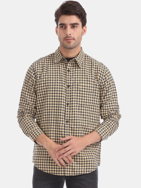 

Ruggers Men Mustard Yellow & Black Regular Fit Checked Casual Shirt