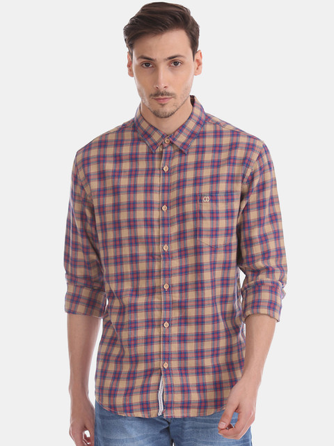 

Ruggers Men Beige & Red Regular Fit Checked Casual Shirt