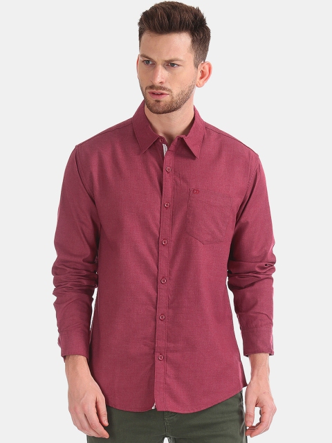 

Ruggers Men Red Regular Fit Solid Casual Shirt