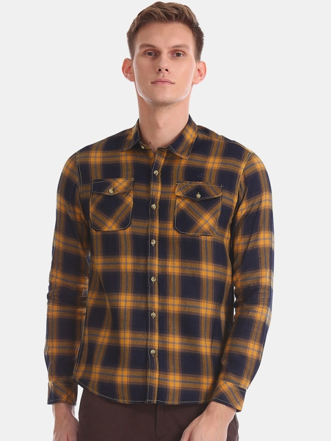 

Ruggers Men Yellow & Navy Blue Regular Fit Checked Casual Shirt