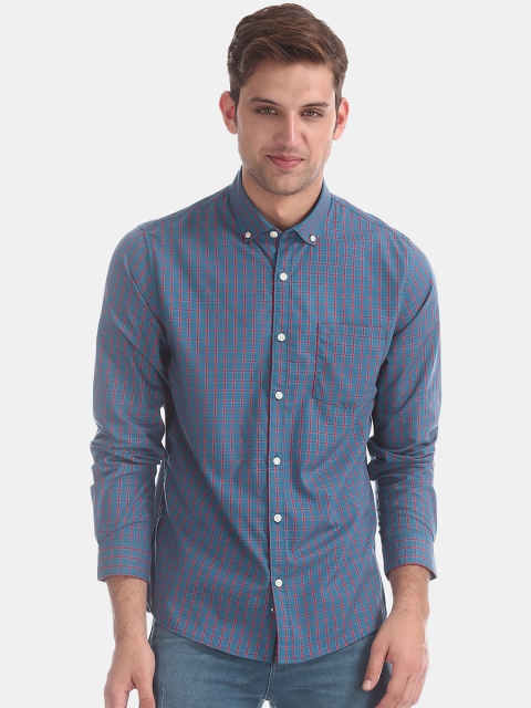 

Ruggers Men Blue & Red Regular Fit Checked Casual Shirt