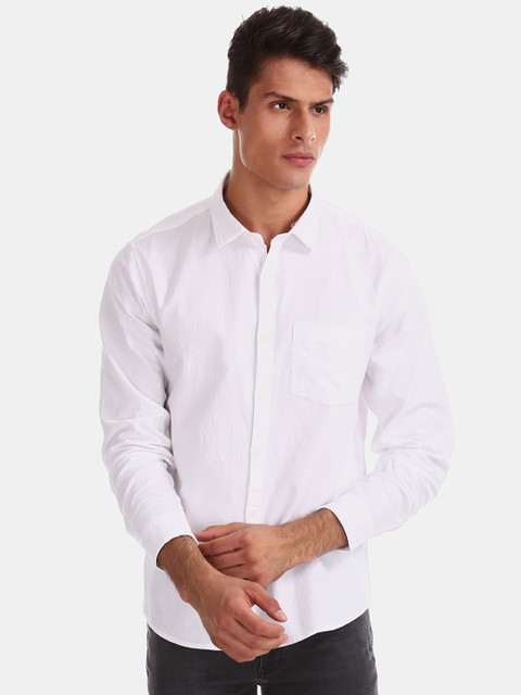 

Ruggers Men White Regular Fit Solid Casual Shirt
