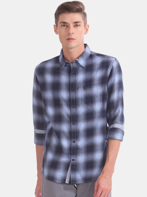 

Ruggers Men Navy Blue & Off-White Slim Fit Checked Casual Shirt