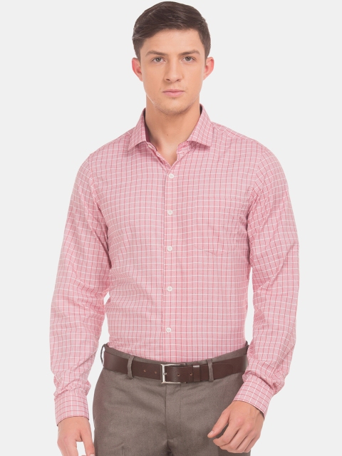 

Excalibur Men Pink & White Slim Fit Checked Formal Shirt
