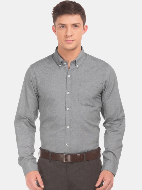 

Excalibur Men Grey Slim Fit Solid Formal Shirt