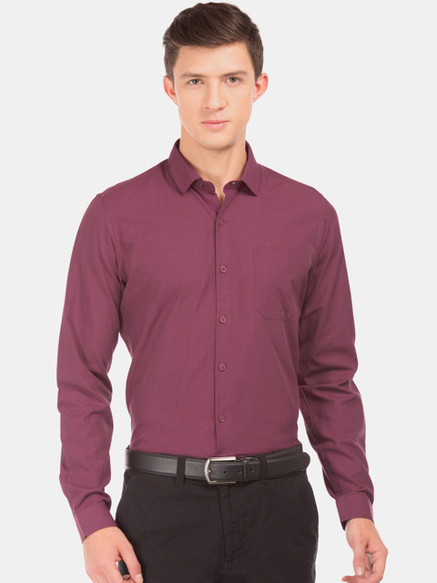 

Excalibur Men Maroon Slim Fit Solid Formal Shirt
