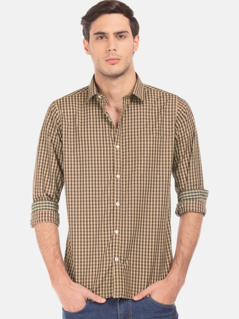 

Excalibur Men Beige & Brown Slim Fit Checked Casual Shirt