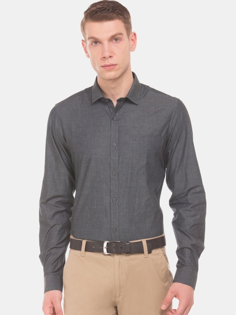 

Excalibur Men Grey Slim Fit Solid Casual Shirt