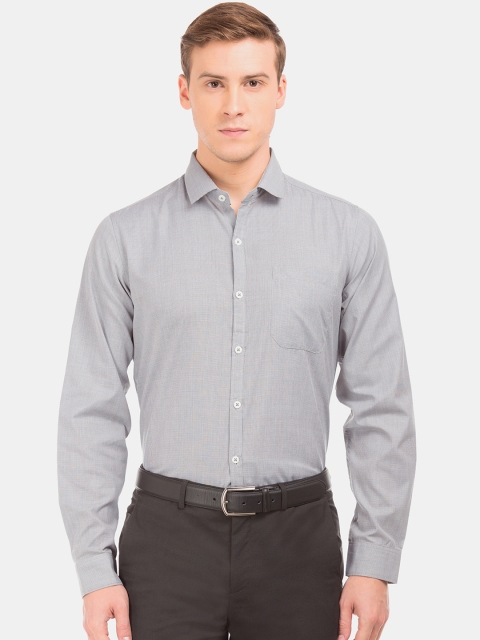 

Excalibur Men Black & White Slim Fit Solid Formal Shirt
