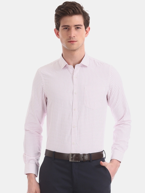 

Excalibur Men White & Pink Regular Fit Checked Formal Shirt
