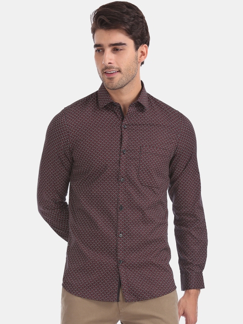 

Excalibur Men Maroon Super Slim Fit Printed Casual Shirt