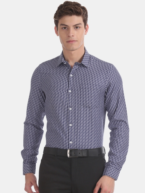 

Excalibur Men Blue Regular Fit Checked Formal Shirt