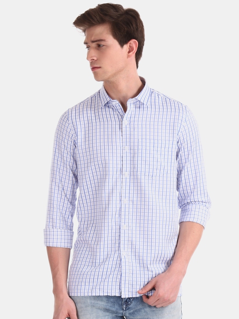 

Excalibur Men Blue & White Regular Fit Checked Casual Shirt