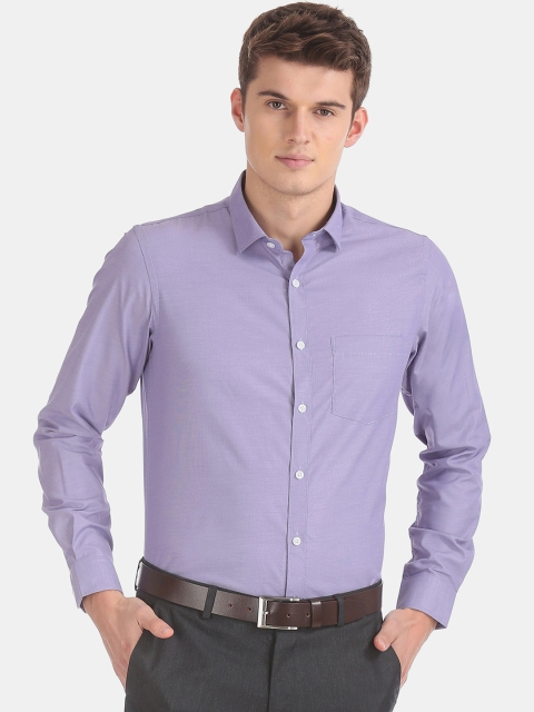 

Excalibur Men Purple Regular Fit Solid Casual Shirt