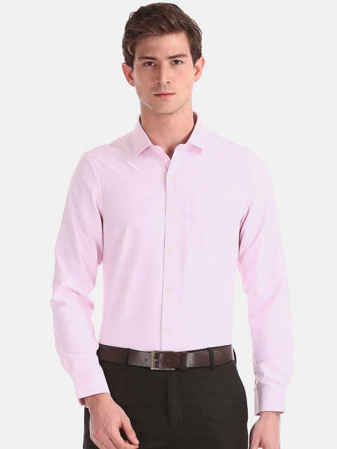 

Excalibur Men Pink Regular Fit Solid Formal Shirt