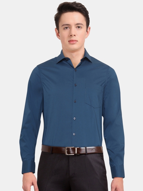 

Excalibur Men Turquoise Blue Slim Fit Solid Casual Shirt
