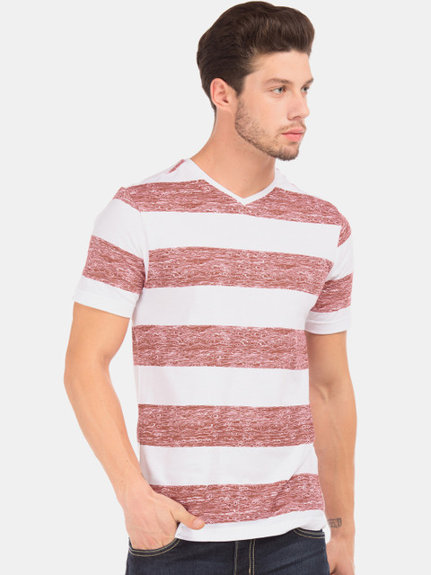

Cherokee Men Red & White Striped V-Neck T-shirt