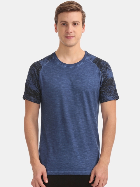 

Cherokee Men Blue Solid Raglan Sleeve Round Neck T-shirt