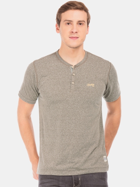 

Cherokee Men Grey Solid Henley Neck T-shirt