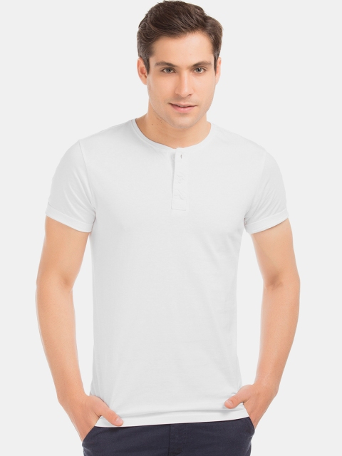 

Cherokee Men White Solid Henley Neck T-shirt