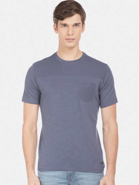 

Cherokee Men Charcoal Grey Solid Round Neck T-shirt