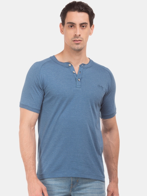 

Cherokee Men Blue Solid Henley Neck T-shirt