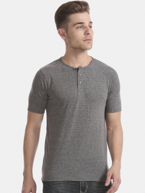 

Cherokee Men Grey Solid Slim Fit Henley Neck T-shirt