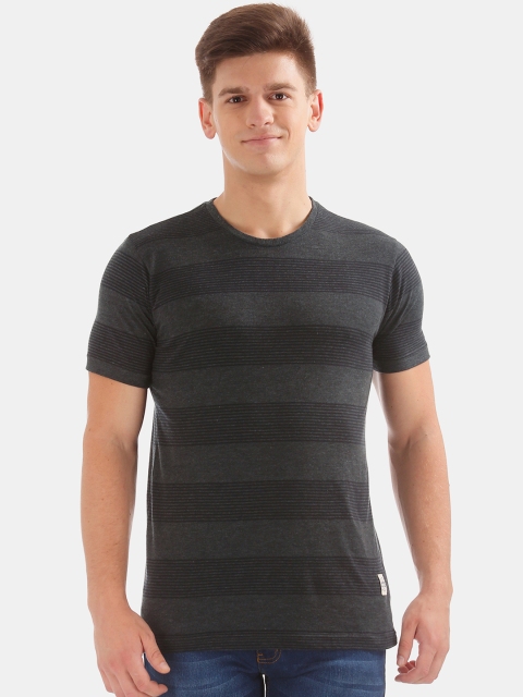 

Cherokee Men Black Striped Round Neck T-shirt