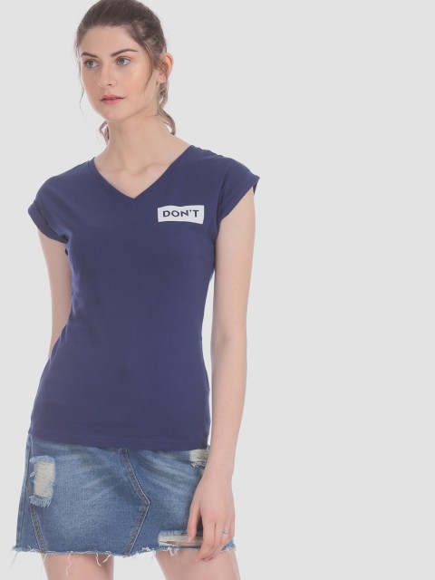 

Cherokee Women Navy Blue Solid V-Neck T-shirt