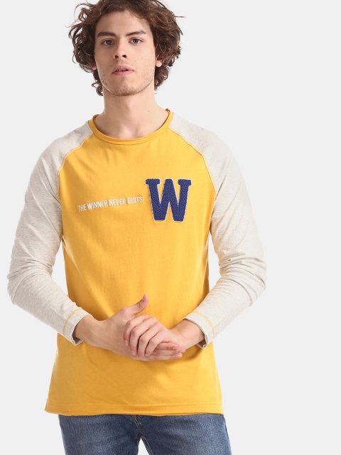 

Colt Men Yellow & Beige Solid Round Neck T-shirt