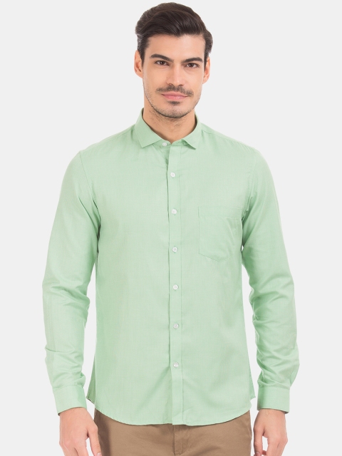 

Excalibur Men Green Slim Fit Solid Casual Shirt