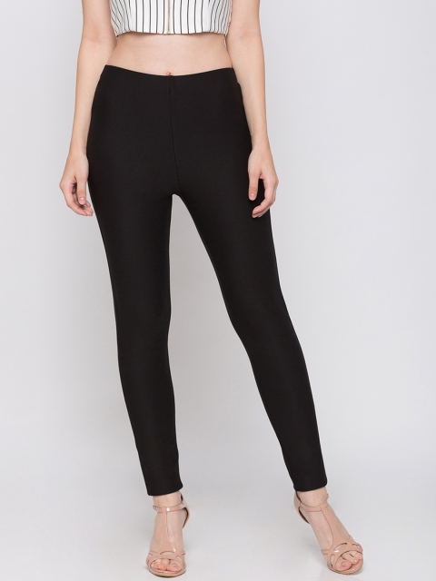 

Globus Women Black Solid Skinny-Fit Jeggings