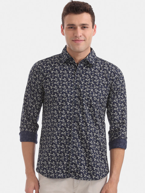 

Ruggers Men Navy Blue & Beige Slim Fit Printed Casual Shirt